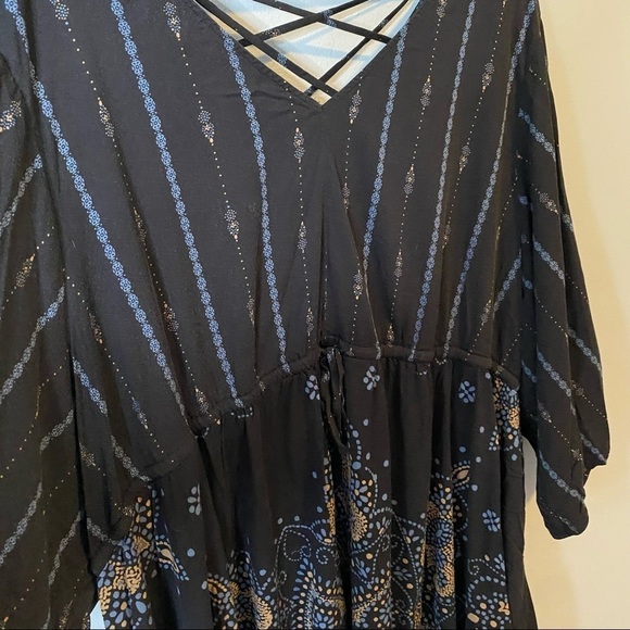 TORRID Babydoll Medallion Tunic - Picture 3 of 6